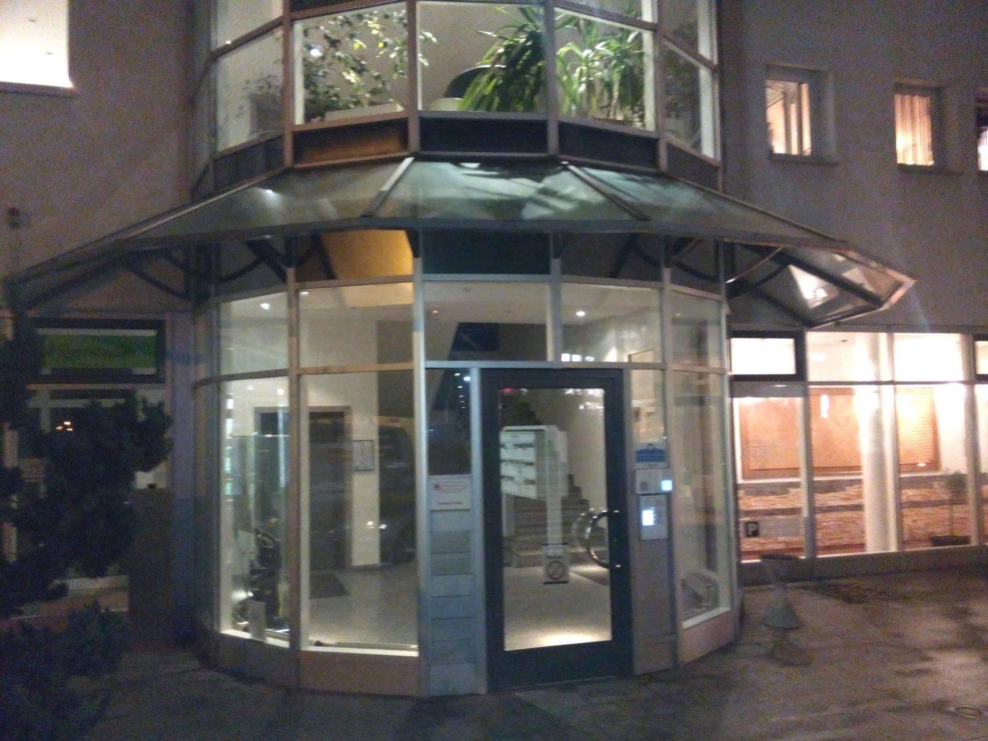 Central Hotel Винненден Экстерьер фото