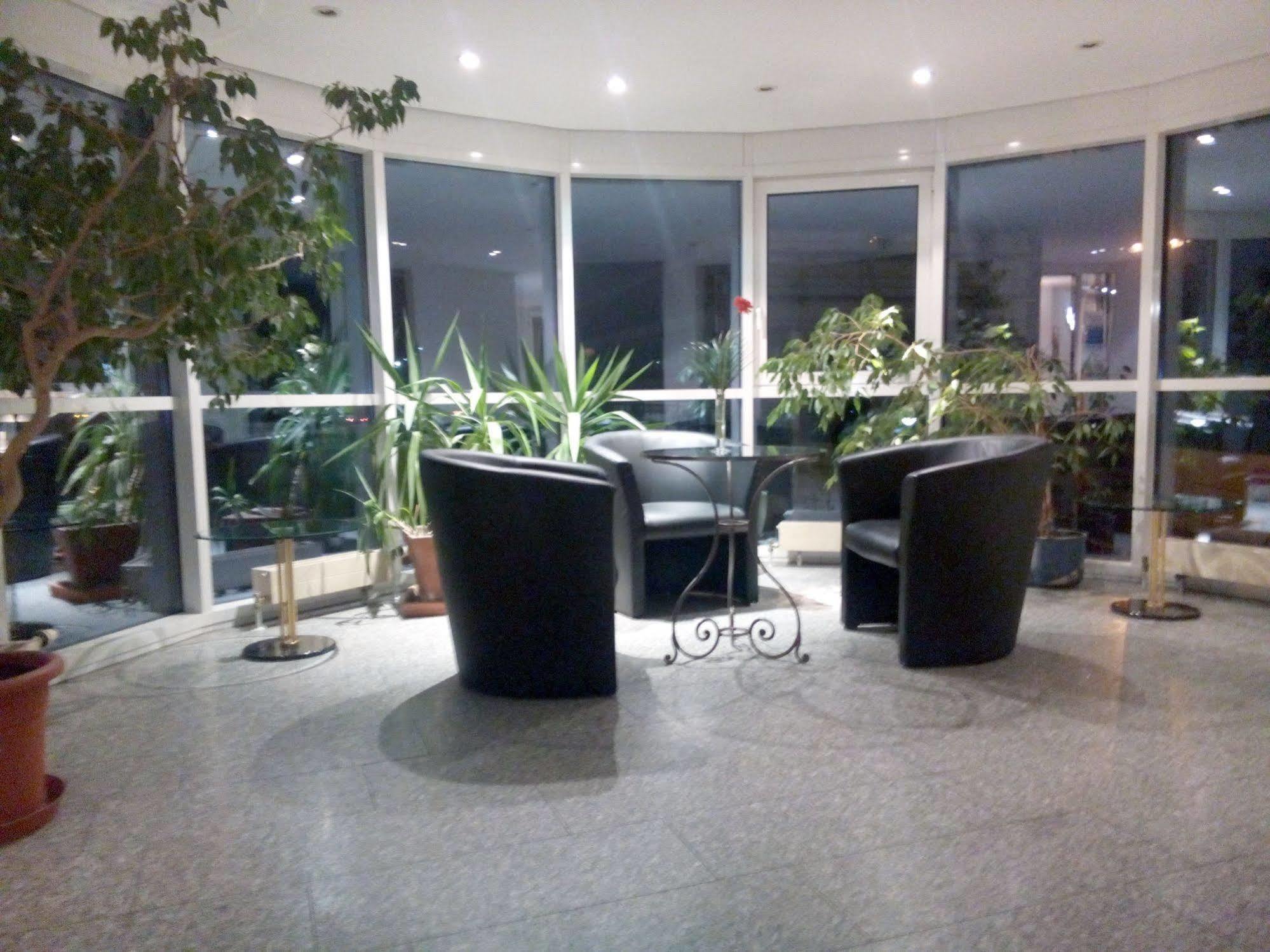 Central Hotel Винненден Экстерьер фото